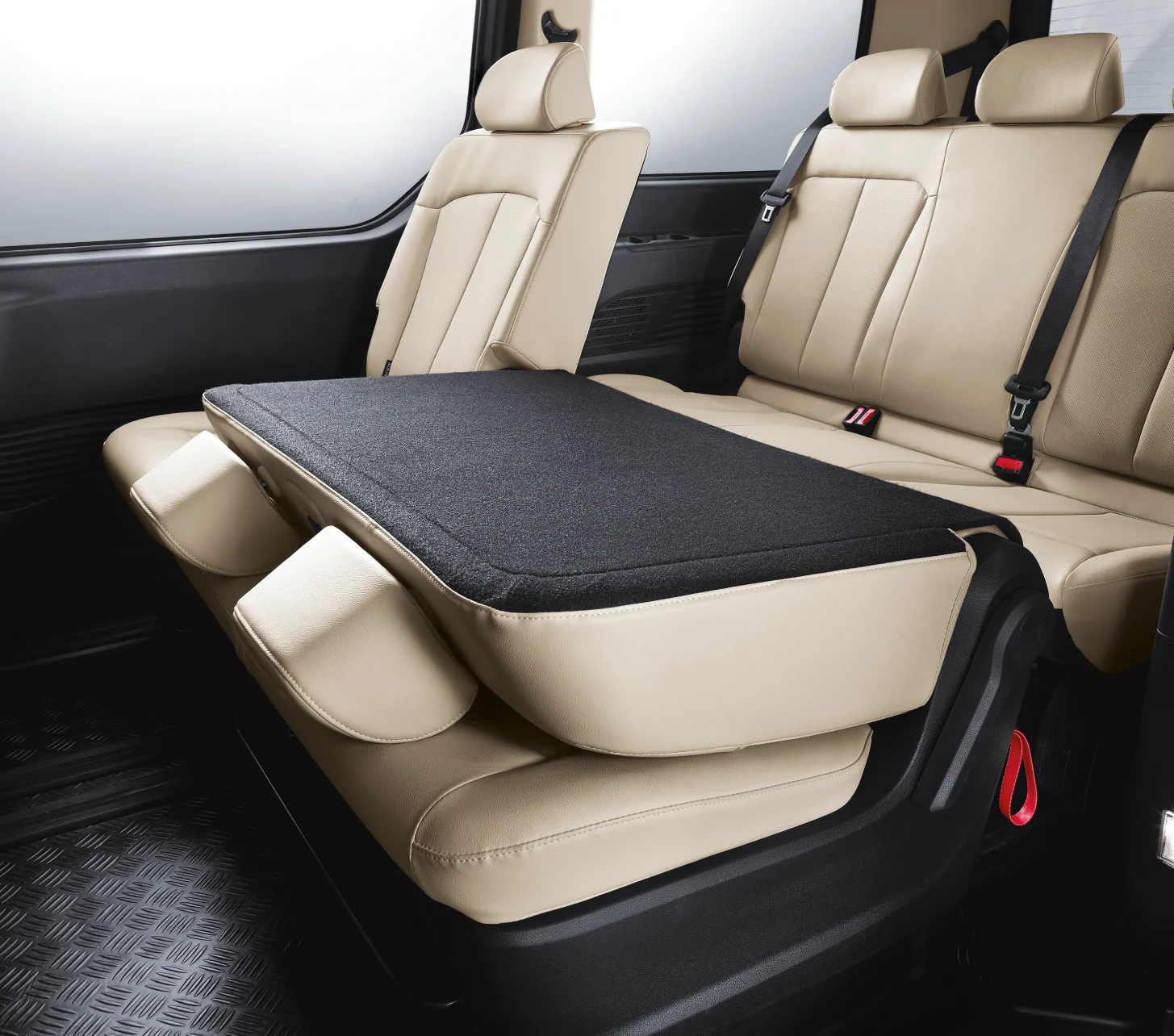 Full-Flat Seats (only in 11-seater)